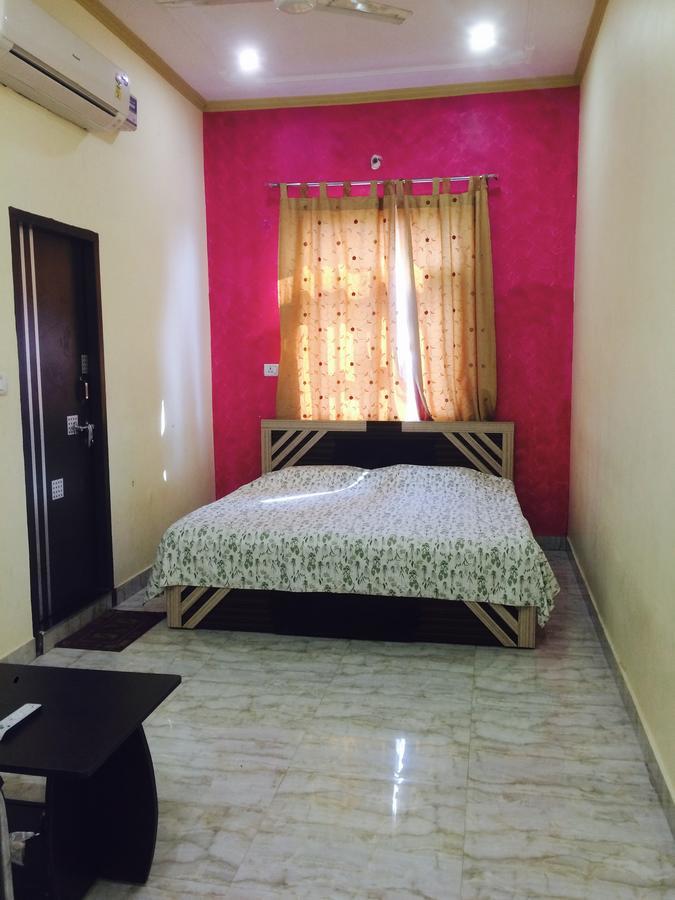 Vinayak Palace Hotel Mathura Luaran gambar