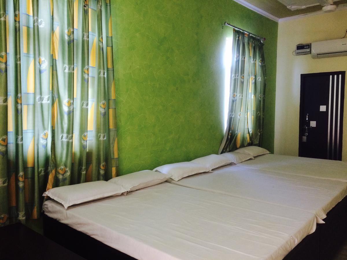Vinayak Palace Hotel Mathura Luaran gambar