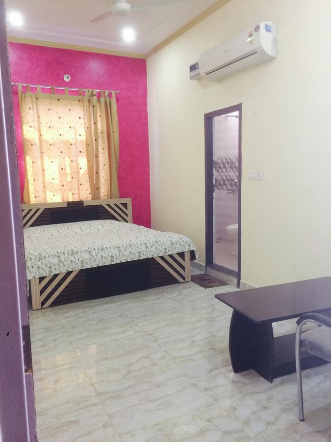 Vinayak Palace Hotel Mathura Luaran gambar