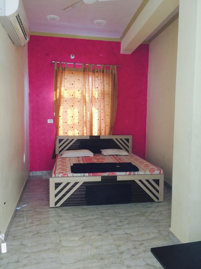 Vinayak Palace Hotel Mathura Luaran gambar