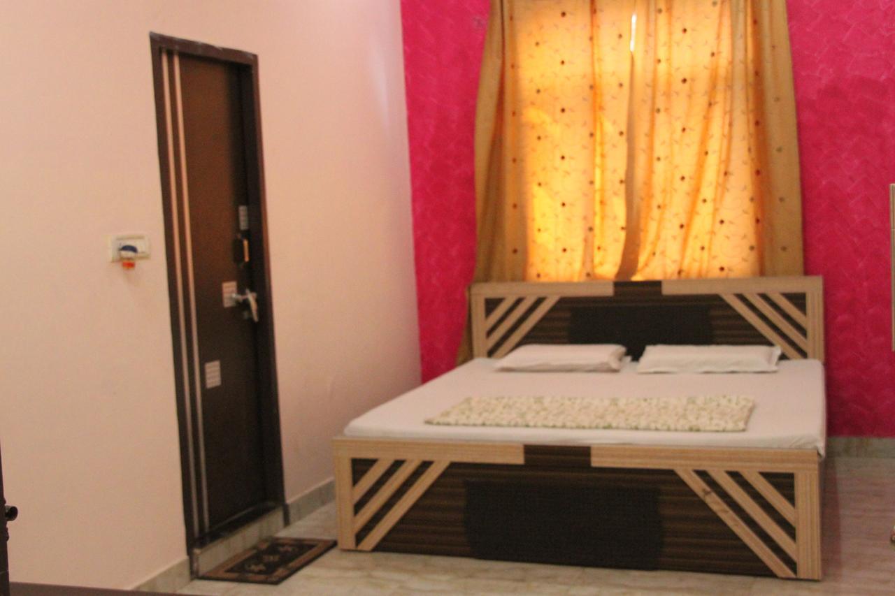 Vinayak Palace Hotel Mathura Luaran gambar