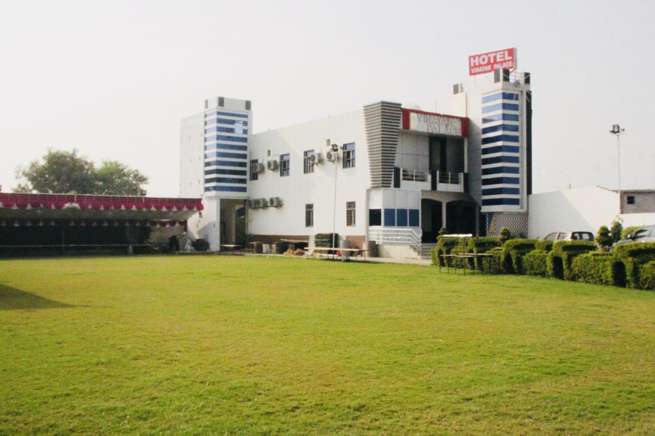 Vinayak Palace Hotel Mathura Luaran gambar