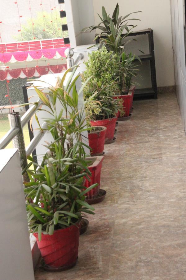 Vinayak Palace Hotel Mathura Luaran gambar