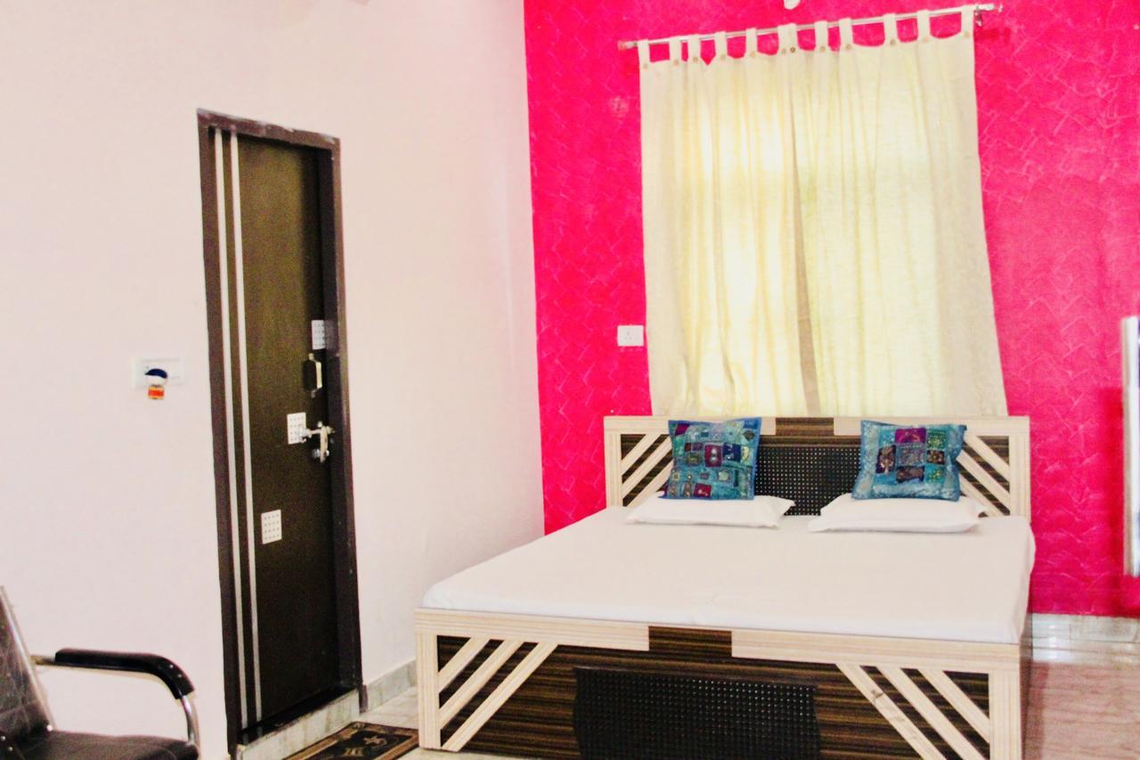 Vinayak Palace Hotel Mathura Luaran gambar